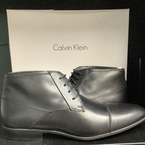 Mend dress shoes